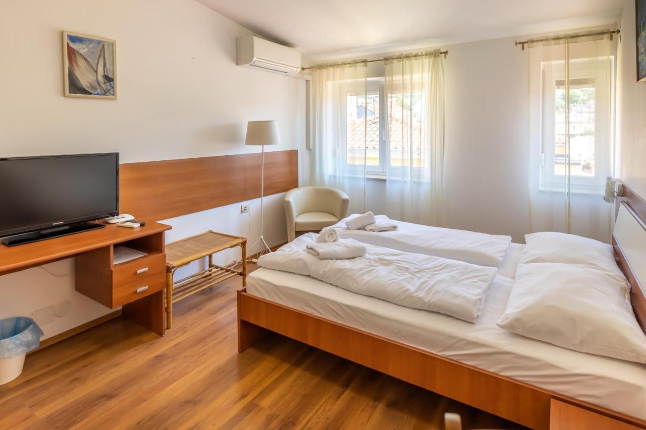 Apartments Liburnija 奥帕提亚 外观 照片