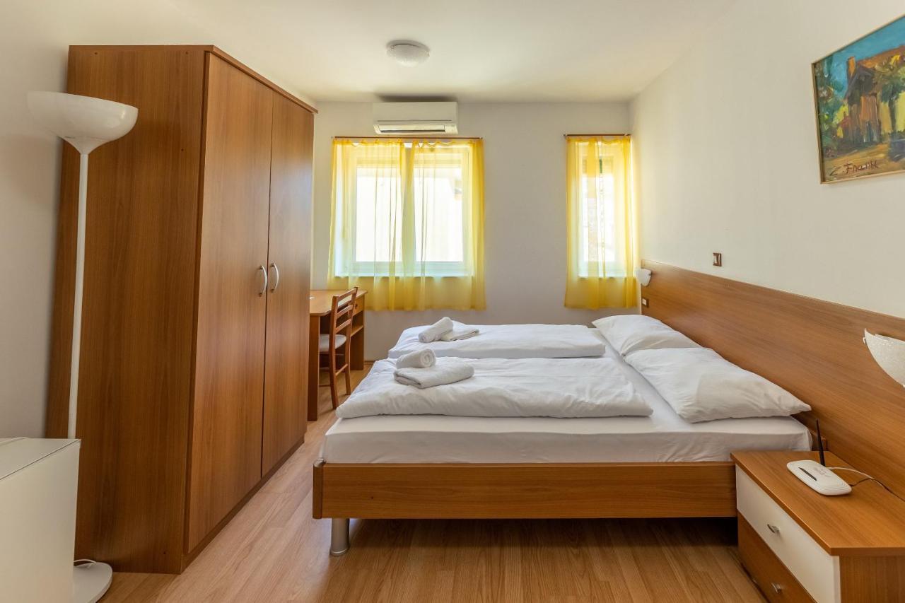 Apartments Liburnija 奥帕提亚 外观 照片