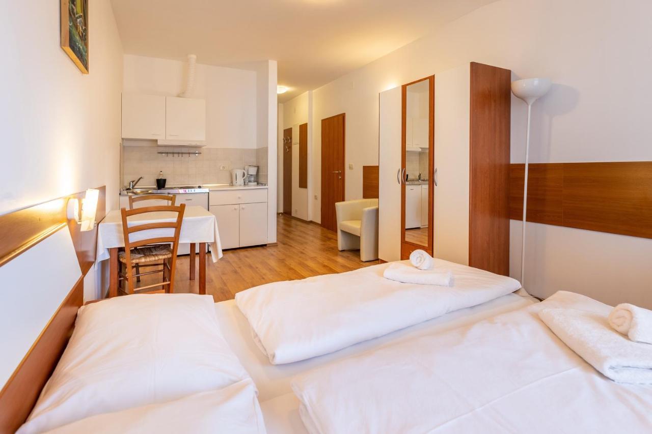 Apartments Liburnija 奥帕提亚 外观 照片